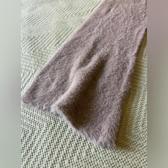 Free People 🎀 2 piece set fuzzy soft skims like flared pants and crop top set - Picture 5 of 5